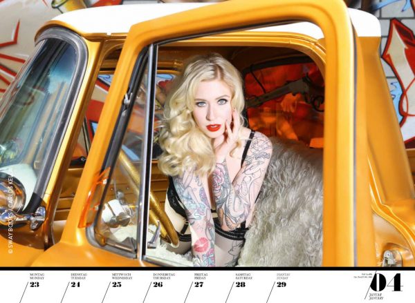Girls & legendary US-Cars 2017 Wochenkalender von Carlos Kella mit 52 Kalenderblättern, 16 Models und 26 US-Oldtimern. Limitiert.