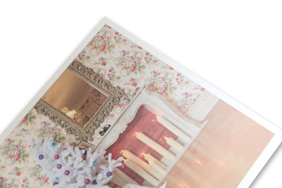 Weihnachts-Klappkarte "Tronicat" mit Umschlag: Perlmutt-Weihnachtskarte mit einem Modern Pin-up Motiv mit Umschlag im Format DIN C 6.