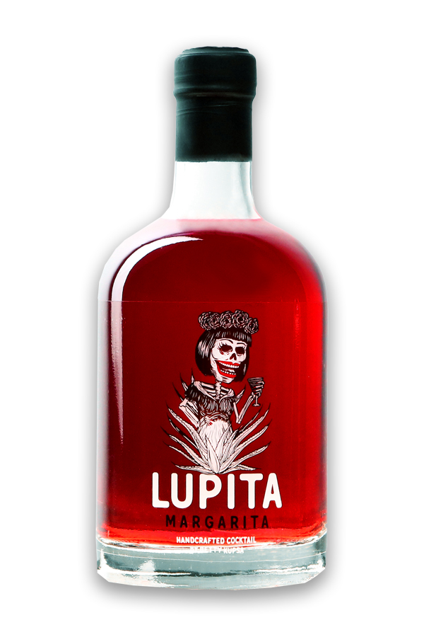 Lupita Margarita Hibiskus Special: Handcrafted Cocktail by Betty Kupsa | The Chug Club Hamburg, zwei Shotgläser und eine Postkarte von Carlos Kella im Set.